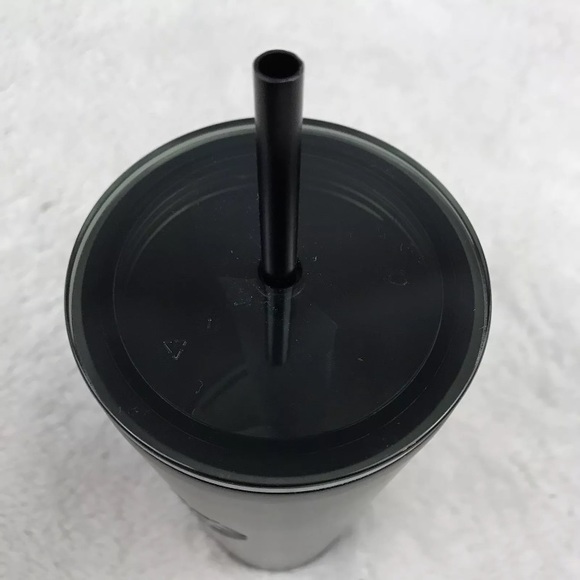 Starbucks • Tumbler 2018 - Picture 5 of 6